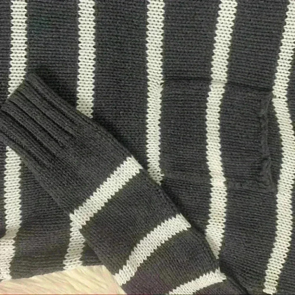 H&M Merona Aeo red ivory grey sweater bundle xs/s - Picture 5 of 13